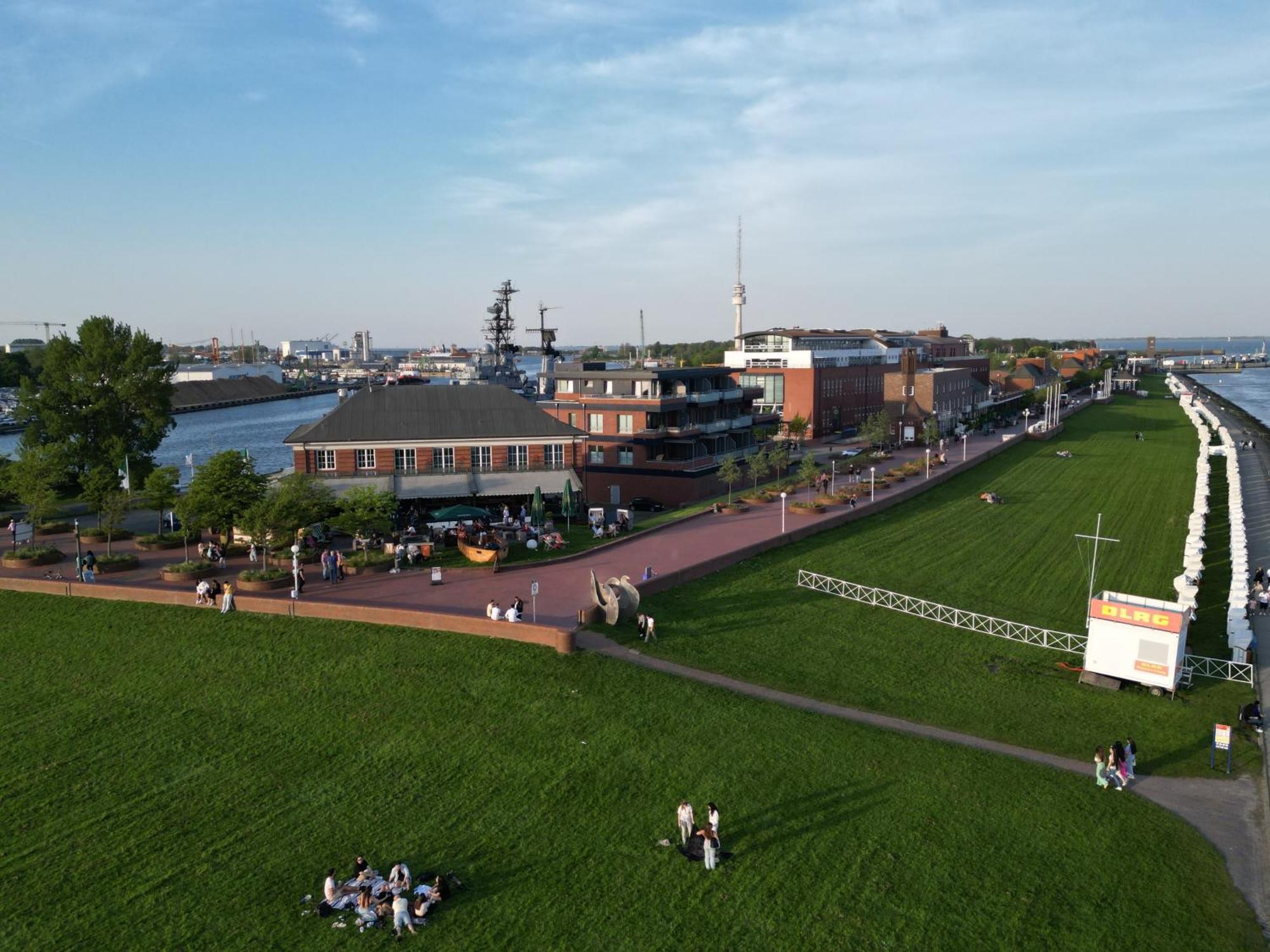 Strand-Apartment, Strandkorb, Meeresrauschen, Parkplatz Wilhelmshaven Kültér fotó
